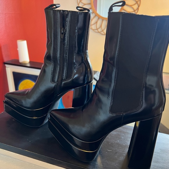 Jeffrey Campbell Distortion boot - Picture 1 of 8